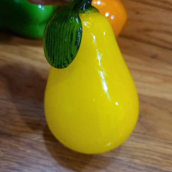Murano Style Fruit Blown Art Glass Decor - Picture 7 of 16